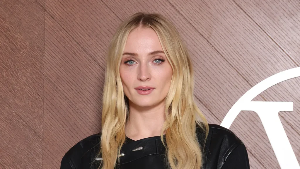 sophie turner