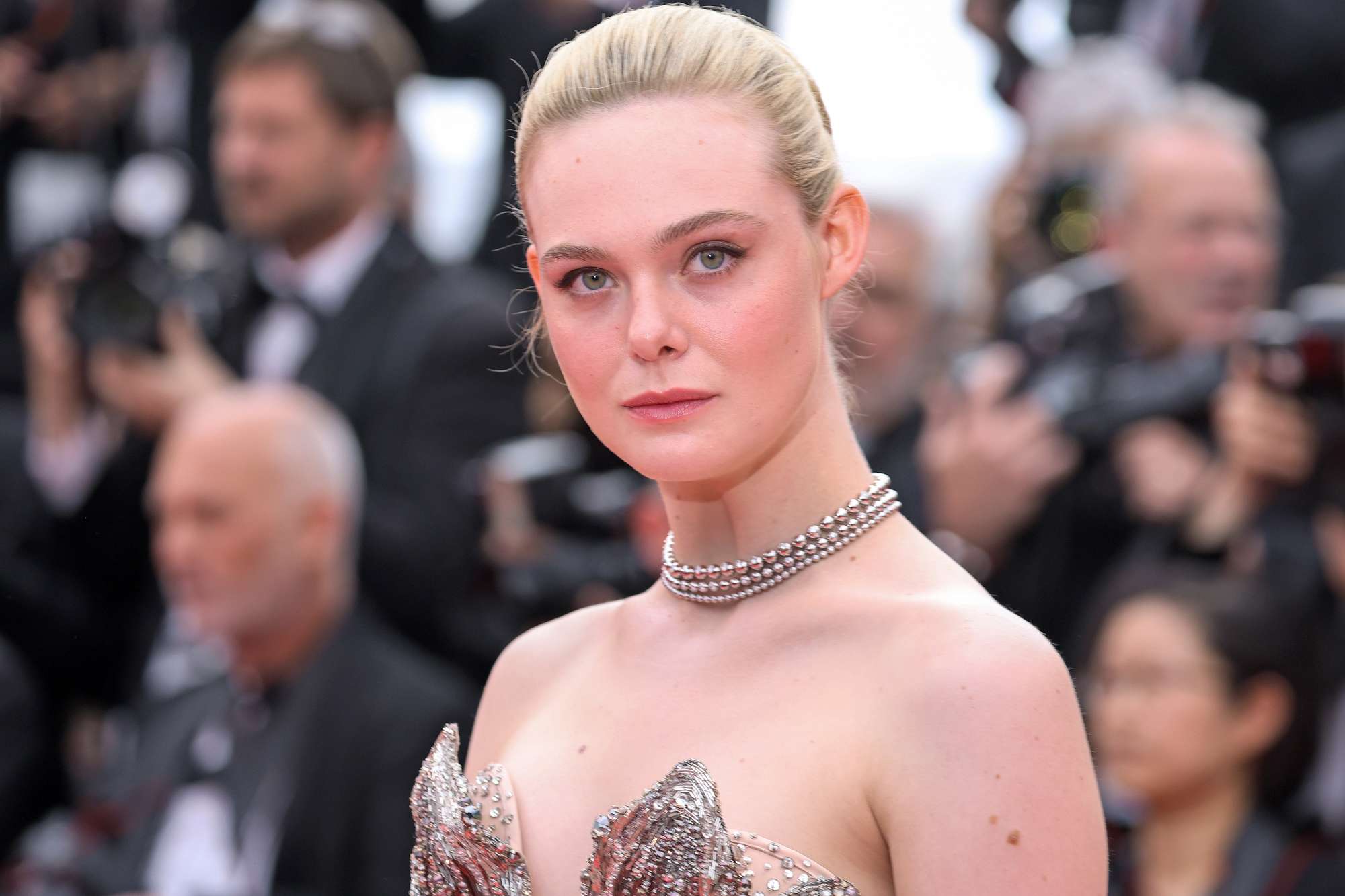 Elle Fanning American Actress & Model, Bio, Wiki, Age, Height, Weight, Social Media, Interesting Facts, Real Estate Details & Much More