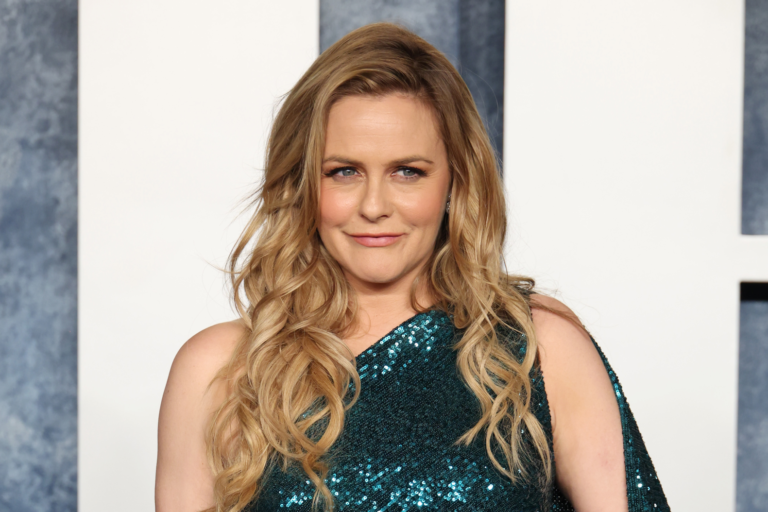 Alicia Silverstone